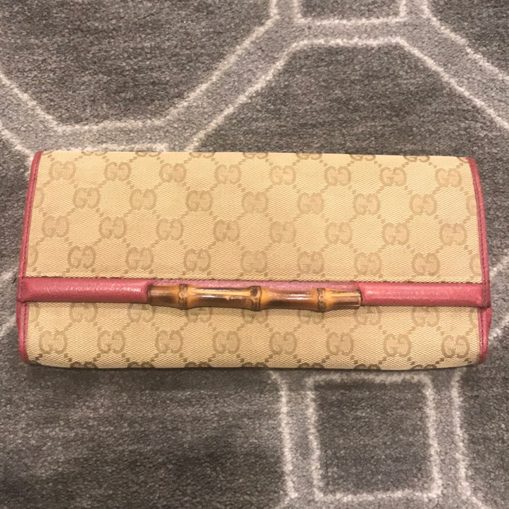 Gucci clutch